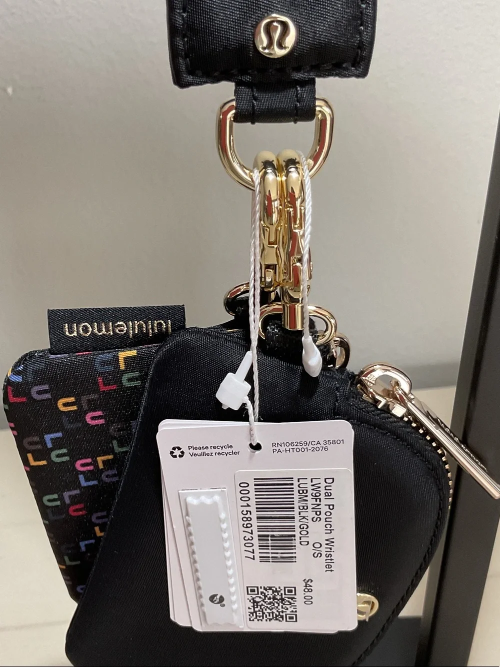 lululemon athletica compact wristlet
